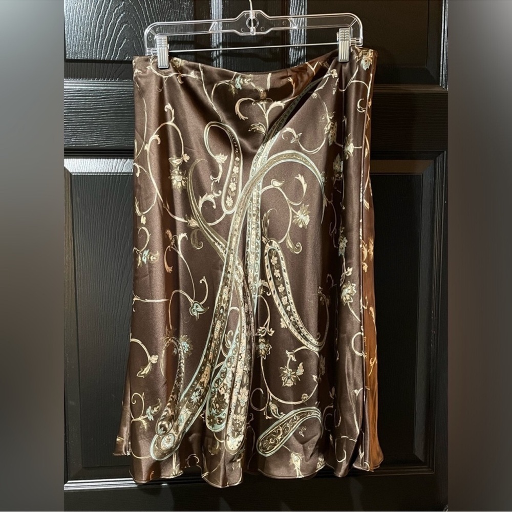 Ann Taylor Brown and Cream Skirt